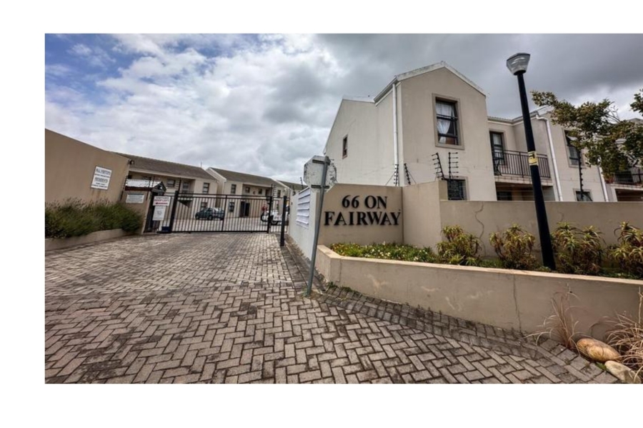 2 Bedroom Property for Sale in Whispering Pines Western Cape